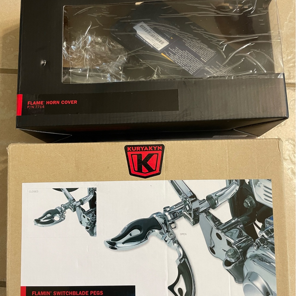 Kuryakyn Motorcycle Flaming Switchblade Pegs